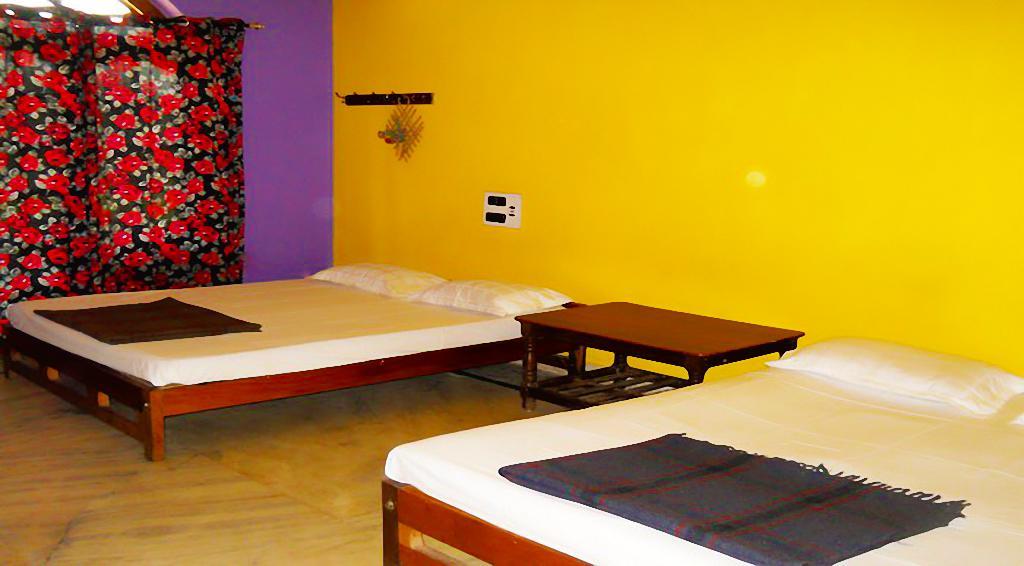 Hotel Sri Devi Comforts Chikmagalur Ngoại thất bức ảnh